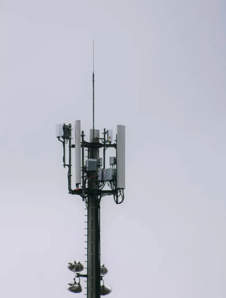 torre de antena - electromagnetismo